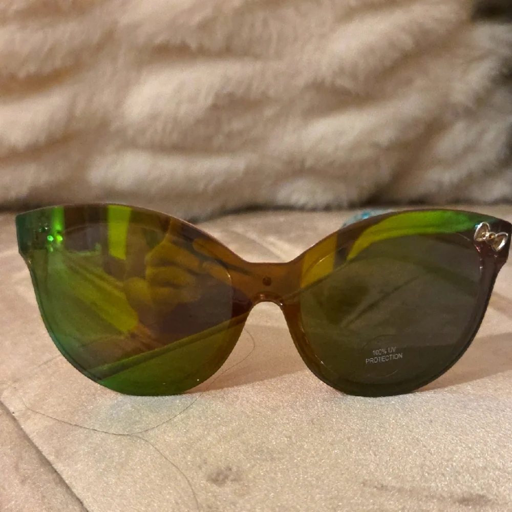 Hello Kitty Stylish Multicolor Sunglasses With HK Bow On Corner Emblem